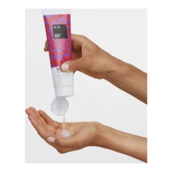 IGK Hair Good Spin Flexible Curl Defining Gel 5 IGK Hair Good Spin Flexible Curl Defining Gel - Image 3